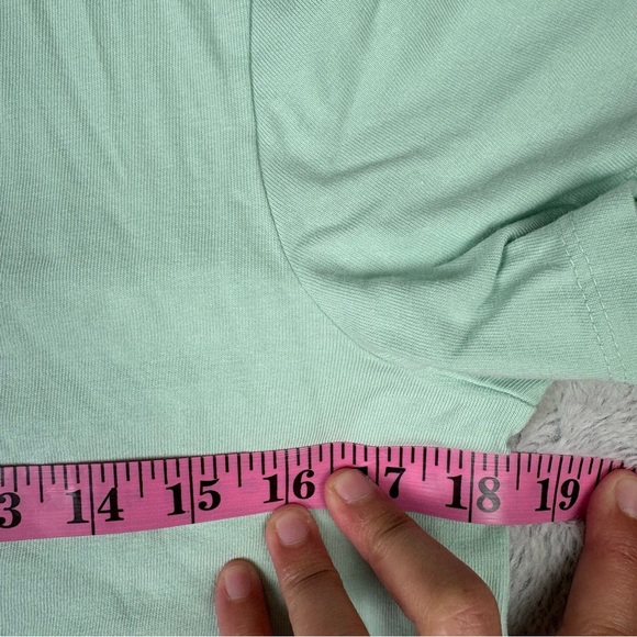 Life‎ Is Good Women's Plum Blossom Painting Mint Green Short Sleeve Tee Shirt M - Picture 5 of 7